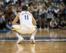 体育博彩网站-詹姆斯助攻创造新纪录,迎来生涯新高峰